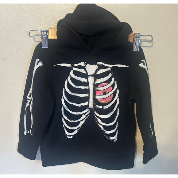 Old Navy 2T Black Hoodie Skeleton With doughnut heart - Picture 1 of 5